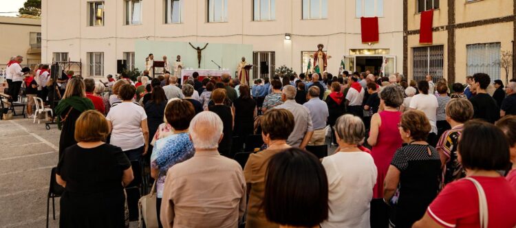 Sacro Cuore di Gesù a Ragusa, la processione per le vie del quartiere