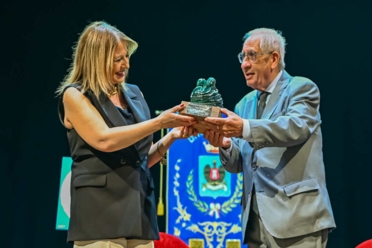 A Simona Lo Iacono il Premio della Critica Ninfa Camarina