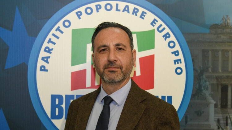 Ennesima rissa in piazza del Popolo a Vittoria: fenomeni da prevenire adottando specifici accorgimenti