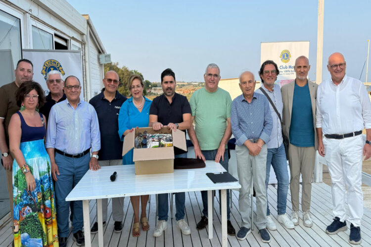 Il Lions Club Modica raccoglie 800 occhiali usati per donare la vista a chi ne ha bisogno