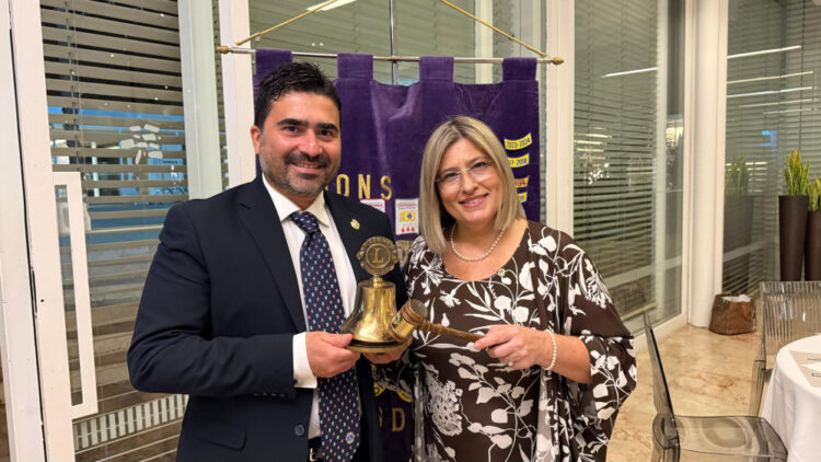 Modica, cerimonia del passaggio della campana al Lions Club