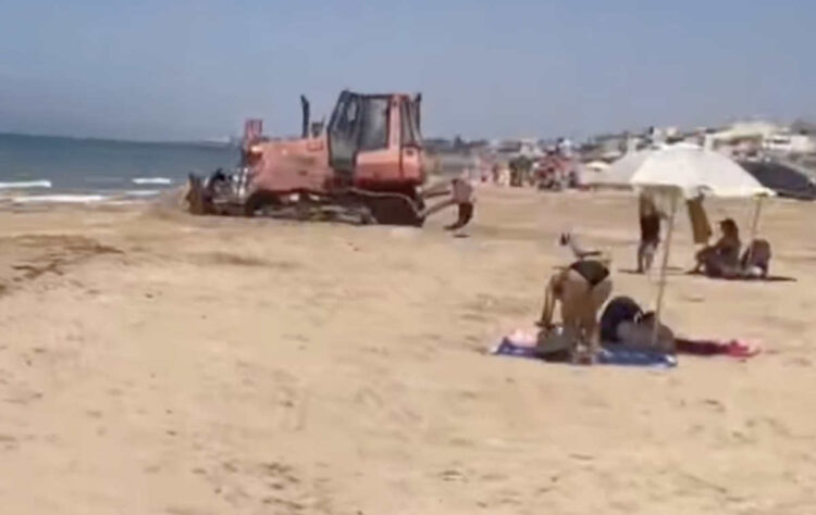 Ruspa tra i bagnanti a Scoglitti: siamo alle solite, approssimazione dell'amministrazione in primo piano