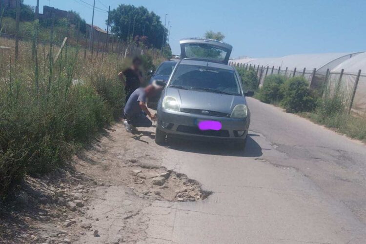 Contrada Sugherotorto sulla Vittoria Scoglitti: troppi disagi per le buche, è inaccettabile