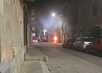Vittoria, cabina elettrica in fiamme