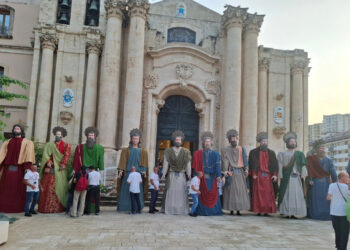 Modica e i Santoni di San Pietro: una tradizione che era scomparsa da decenni