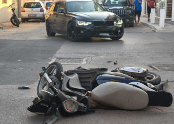 Incidente ad Acate, scontro tra auto e moto: un ferito