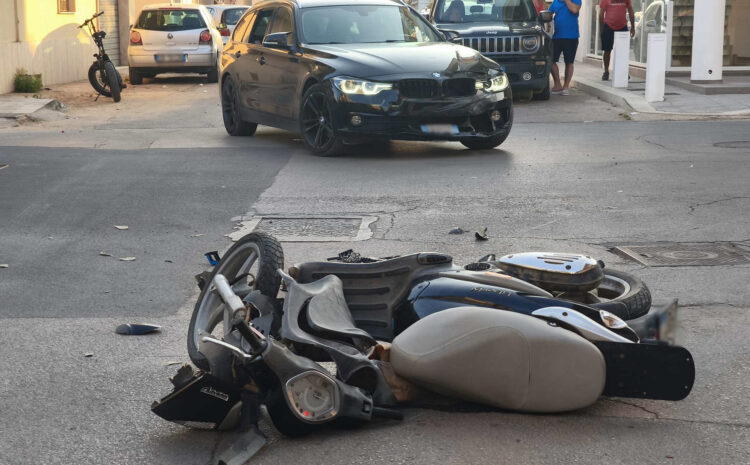Incidente ad Acate, scontro tra auto e moto: un ferito