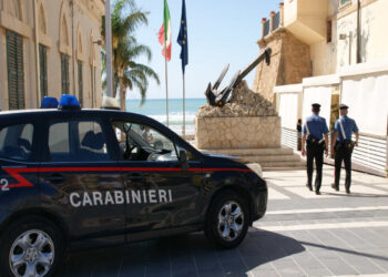 Tre giovani rapinati nella notte a Marina di Ragusa