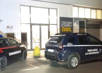 Tentato furto in un supermercato a Vittoria