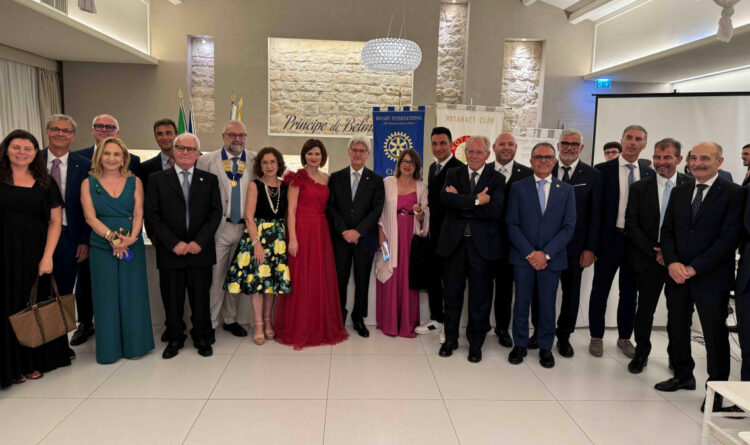 Passaggio della campana al Rotary Club Pozzallo Ispica