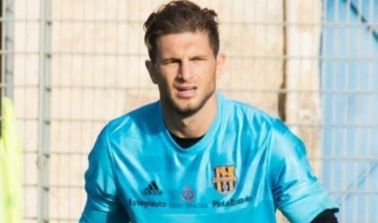 Salvatore Di Carlo è un nuovo calciatore del FC Vittoria