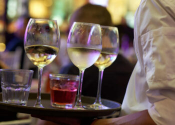 Bonus giovani, 500 euro al mese per chi assume ed esonero contributivo: ecco le novità