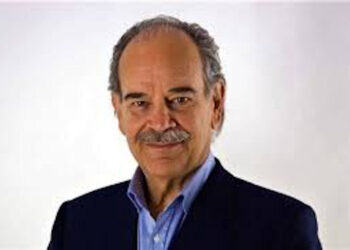 Domenica in scena Millennials con Carlo Cartier e Massimo Leggio. Letture di Sandro Vero