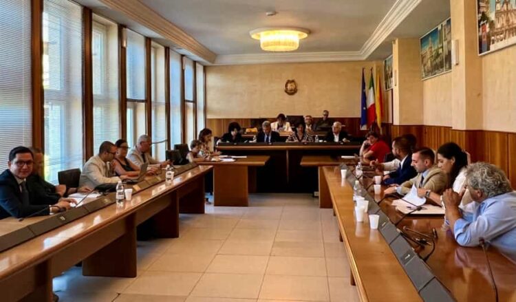 Crisi agricola: il Consiglio provinciale di Ragusa si schiera al fianco degli agricoltori