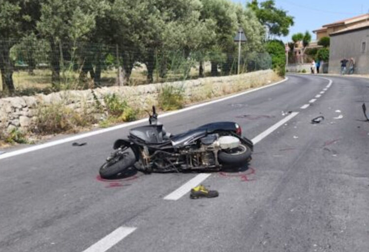 Incidente sulla via Modica Giarratana: 19enne in prognosi riservata