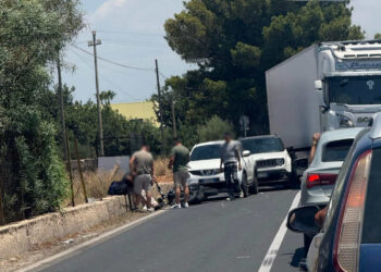 Incidente tra auto e moto a Vittoria: traffico rallentato
