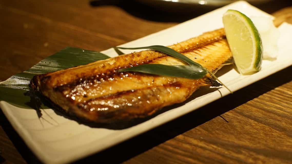 La dieta zero carboidrati: moda o soluzione? Vantaggi, rischi e cosa sapere