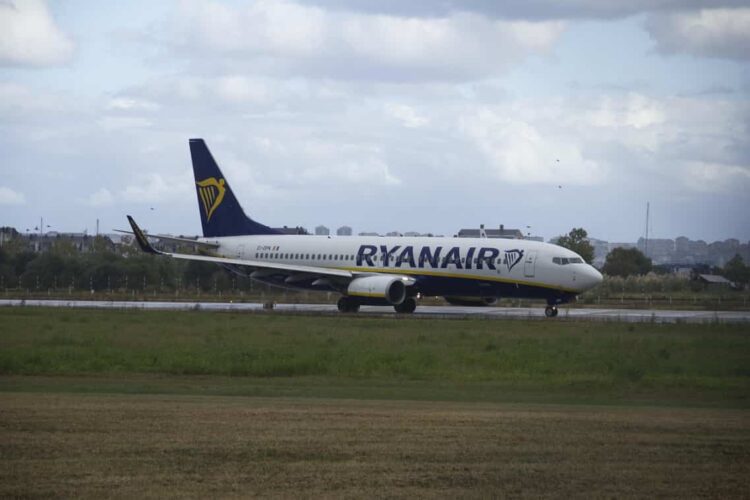 Aeroporto, Comiso tende la mano a Ryanair: richiesta ufficiale per il ritorno dei voli