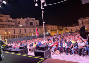 Edoardo Bennato in concerto a Ragusa: un viaggio straordinario tra favole e musica