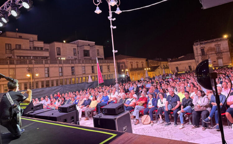 Edoardo Bennato in concerto a Ragusa: un viaggio straordinario tra favole e musica