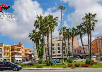 Movida violenta sul litorale ispicese: giovane denunciato per un accoltellamento