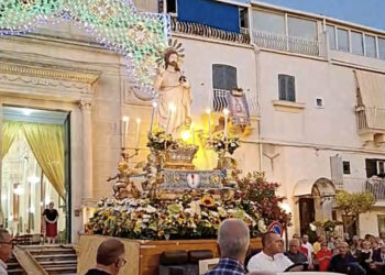 Santissimo Salvatore, ieri sera a Chiaramonte Gulfi la processione con il simulacro