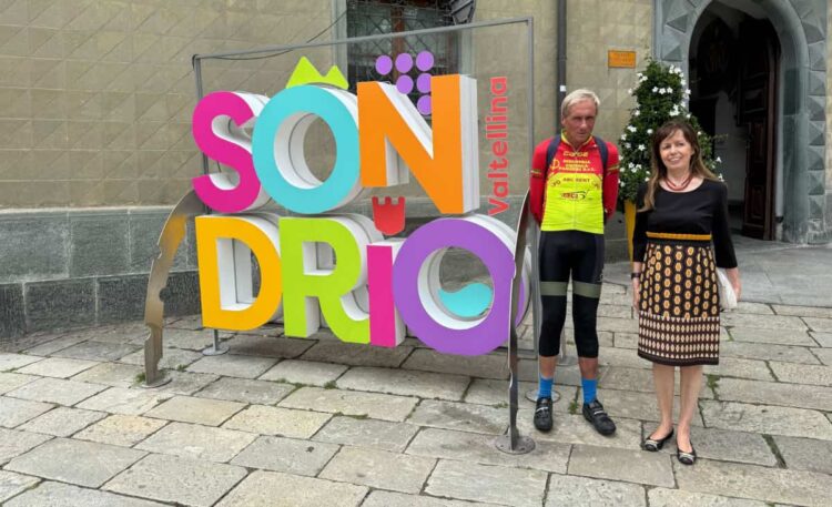 Dalla Sicilia alle Alpi in bici: il viaggio di Leonardo Cavazzi da Comiso a Sondrio