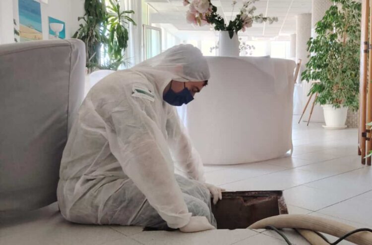 Scoglitti, l'inquinamento della condotta idrica. L'albergatrice Miccichè: Abbiamo sanificato tutto