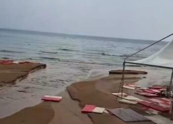 Maltempo Sicilia, temporali nel Ragusano: a Marina di Modica il fuggi fuggi dalla spiaggia