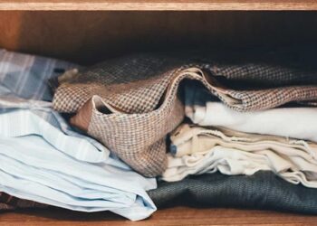 Ragusa, sospeso temporaneamente il servizio di raccolta abiti usati