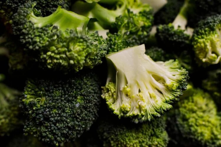 Broccoli e cavolfiori nella dieta contro il cancro al colon: 20-40 grammi al giorno