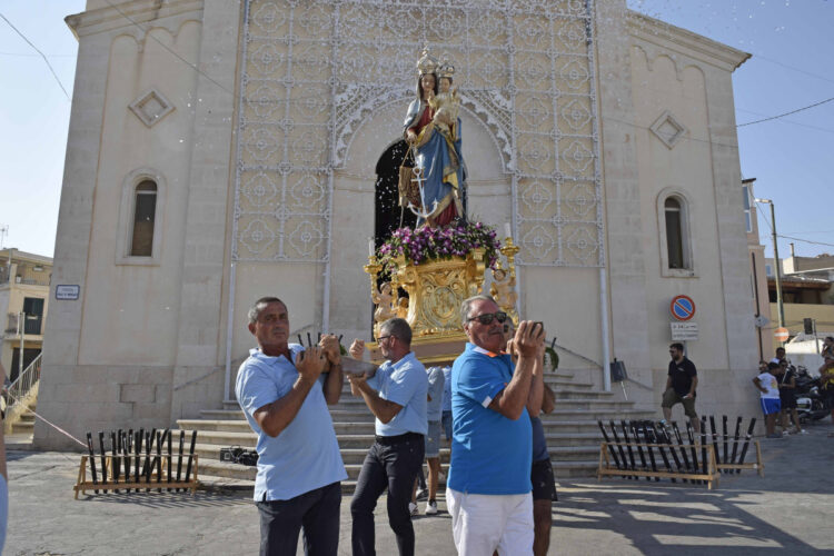 Marina di Ragusa, nel vivo la festa di Maria Santissima di Portosalvo: patrona dei marinai