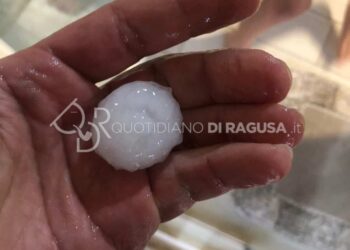 Maltempo a Modica: tromba d'aria e grandine grossa come noci, è la conta dei danni