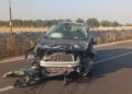 Incidente all'alba di Ferragosto a Ragusa: auto contro muro a secco sulla SP 14