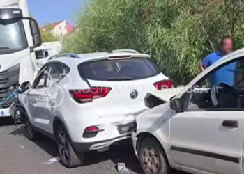 Incidente Modica, scontro tra Tir e auto: 8 feriti