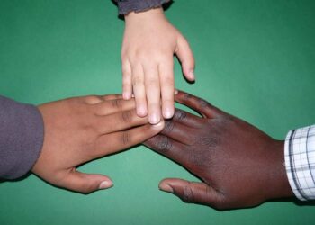 Ragusa, manifestazione di interesse per progetti a favore di minori stranieri non accompagnati