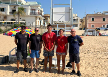 Servizio di salvataggio a Marina di Ragusa e Punta Braccetto