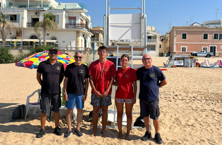 Servizio di salvataggio a Marina di Ragusa e Punta Braccetto