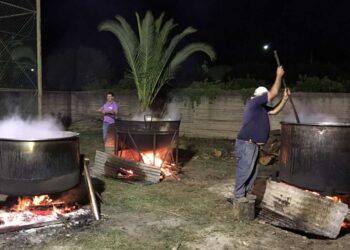 Sagra dell’Uva di Roccazzo, 6.000 i litri di mosto in preparazione per la bollitura