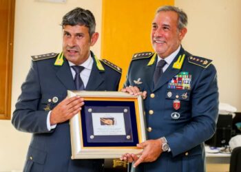 Caltanissetta: il Colonnello Sergio Cerra, transita, dopo 41 anni nella riserva della Guardia di Finanza