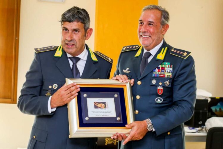 Caltanissetta: il Colonnello Sergio Cerra, transita, dopo 41 anni nella riserva della Guardia di Finanza