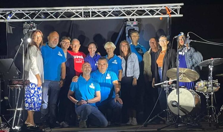 A Chiaramonte Gulfi il carnevale estivo con Zuppà 2025: sfilata dei carri allegorici