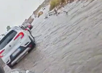 Maltempo in Sicilia: strade allagate a Ragusa dopo un forte temporale