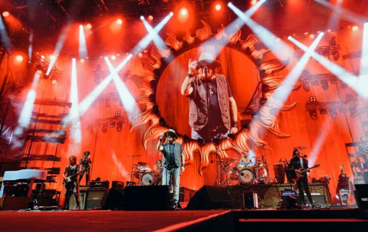 Zucchero oggi compie 70 anni: buon compleanno da Ragusa