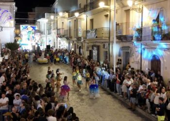Zuppà 2025 a Chiaramonte Gulfi: successo per il festival delle arti e il carnevale estivo