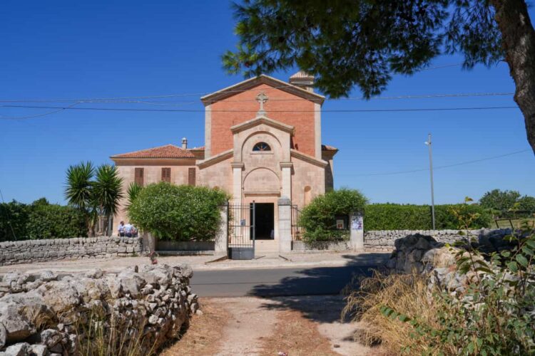 Gli interventi di recupero nella Chiesa del SS Redentore in contrada Quartarella a Modica