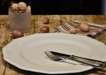 Dieta a intermittenza come si fa: le strategie del digiuno intermittente