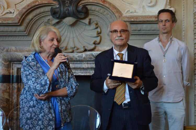 Modica, Domenico Pisana vincitore con l’opera L’esilio della notte ad Arcore