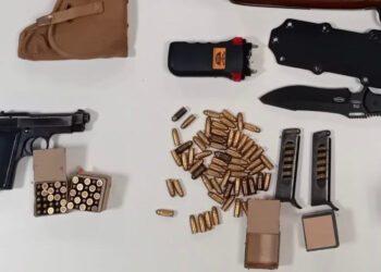 Modica, arrestato 61enne con pistola, munizioni e storditore elettrico