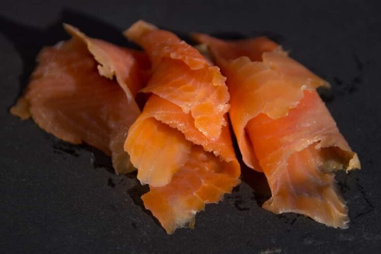 Salmone norvegese affumicato, alert listeria: il Ministero richiama il lotto